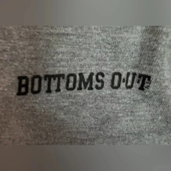BOTTOMS OUT | ladies Long Beach Island t-shirt. Size: L. - Picture 2 of 10